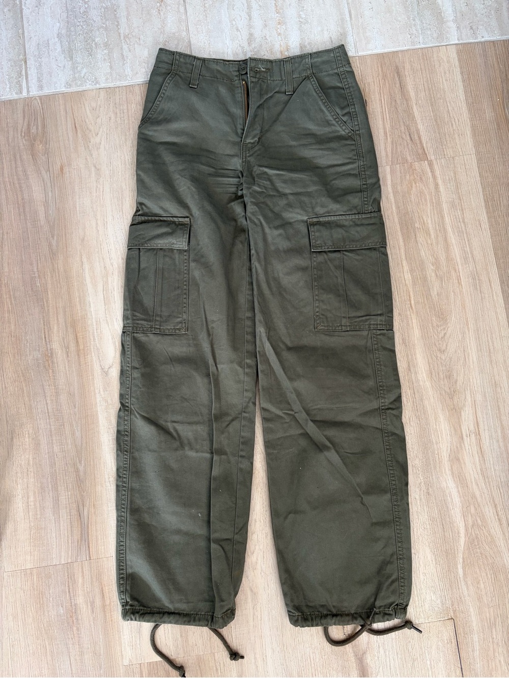 Men's Cargo Pants in Olive Green